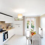 Rossella Villa *