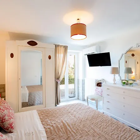 Rossella Сорренто