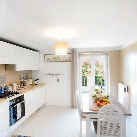 Rossella Вилла *